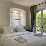 Bastide Sainte Anne Hotel *