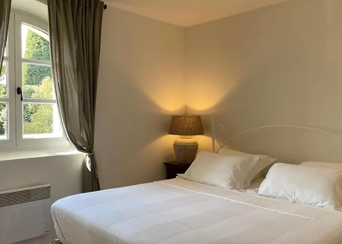 Bastide Sainte Anne Hotel