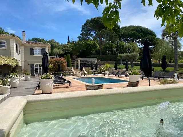 Hotel Bastide Sainte Anne *