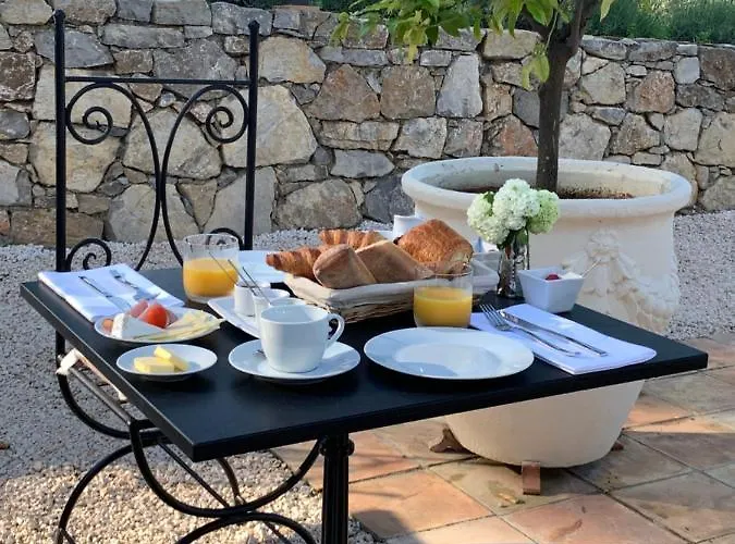 Hotel Bastide Sainte Anne *