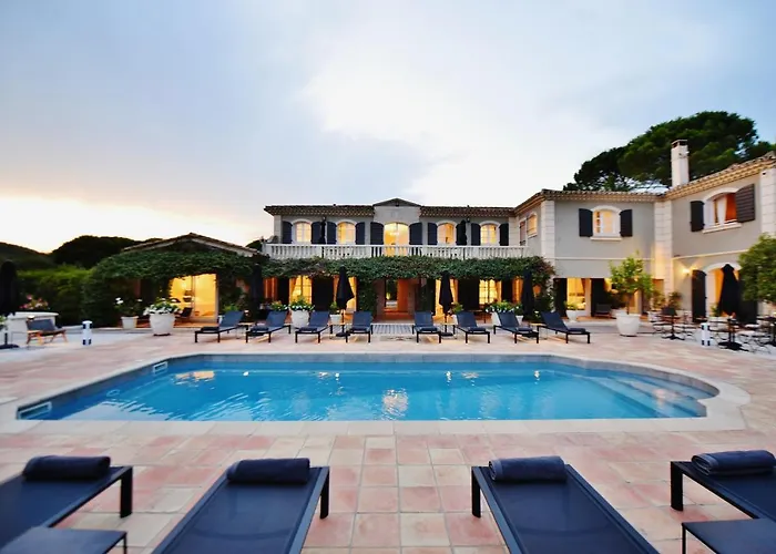 Bastide Sainte Anne Hotel *